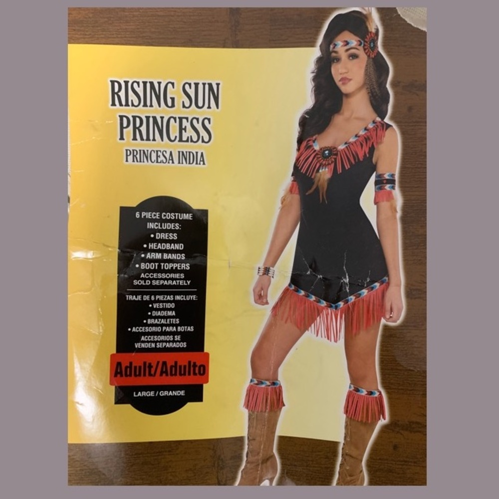 Women’s size large Indian princess costume.